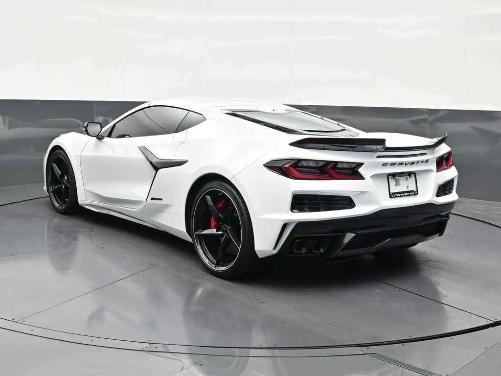Used 2025 Chevrolet Corvette E-Ray AWD/4WD image 3