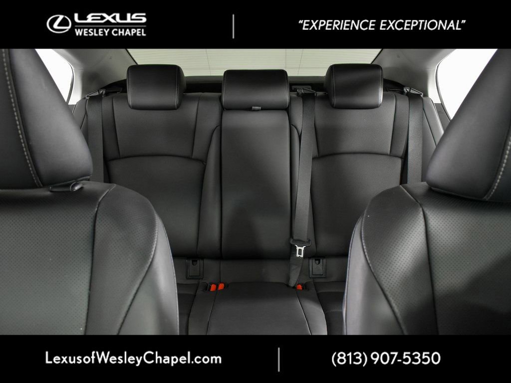 Used 2024 Lexus ES 250 250 w/ Premium Package image 25