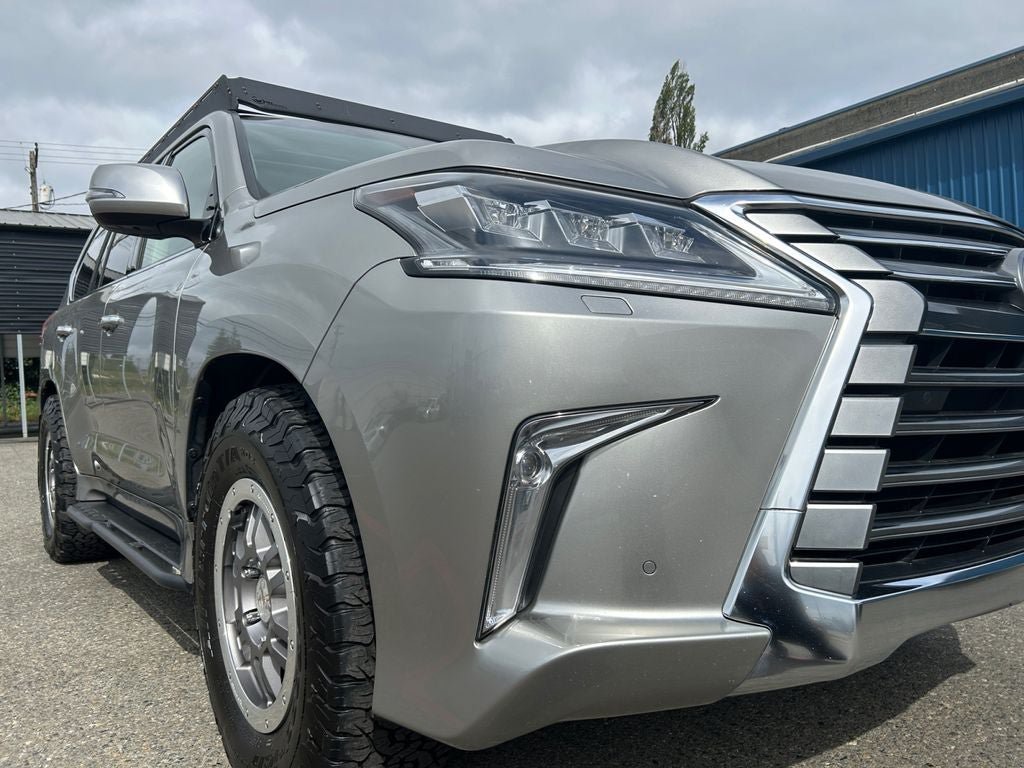 Used 2021 Lexus LX 570 4WD w/ Luxury Package image 33