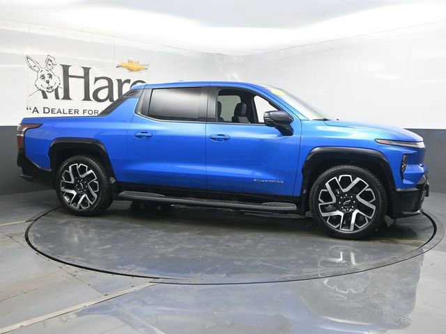 Used 2025 Chevrolet Silverado EV RST image 1