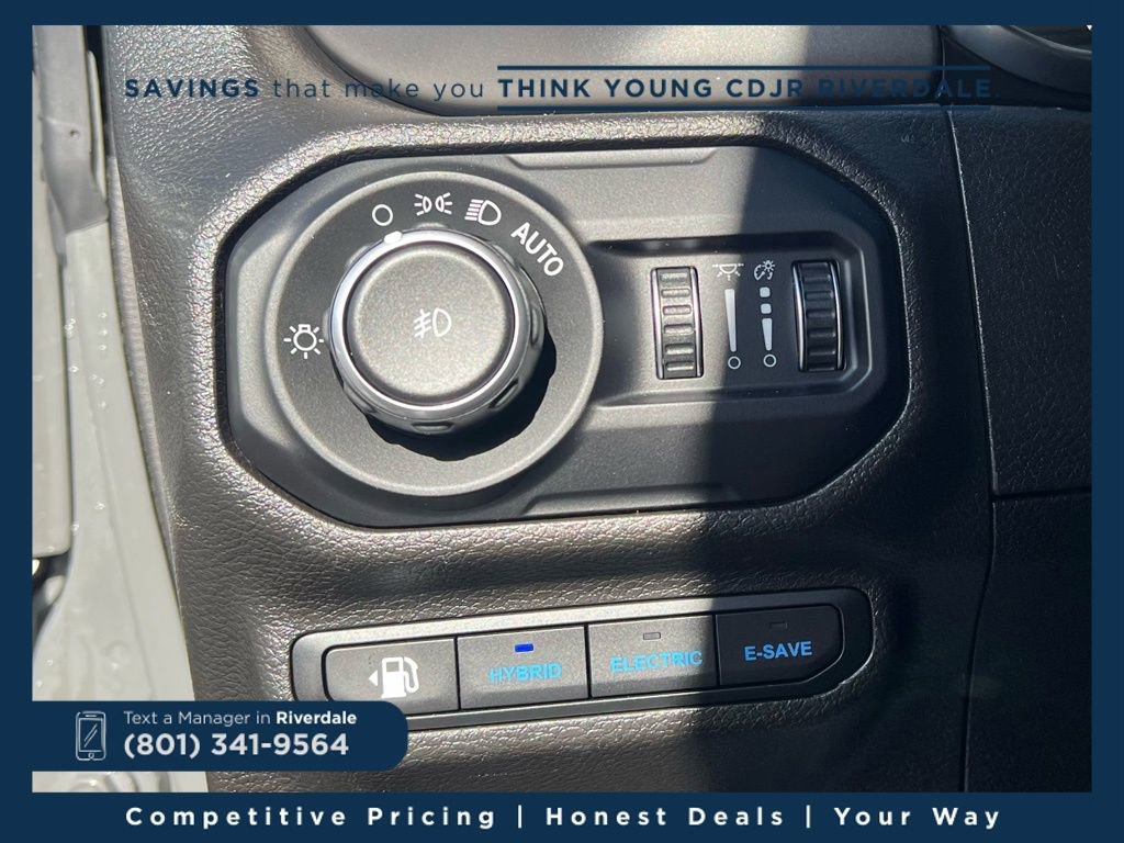 Used 2022 Jeep Wrangler Unlimited Rubicon 4xe image 14