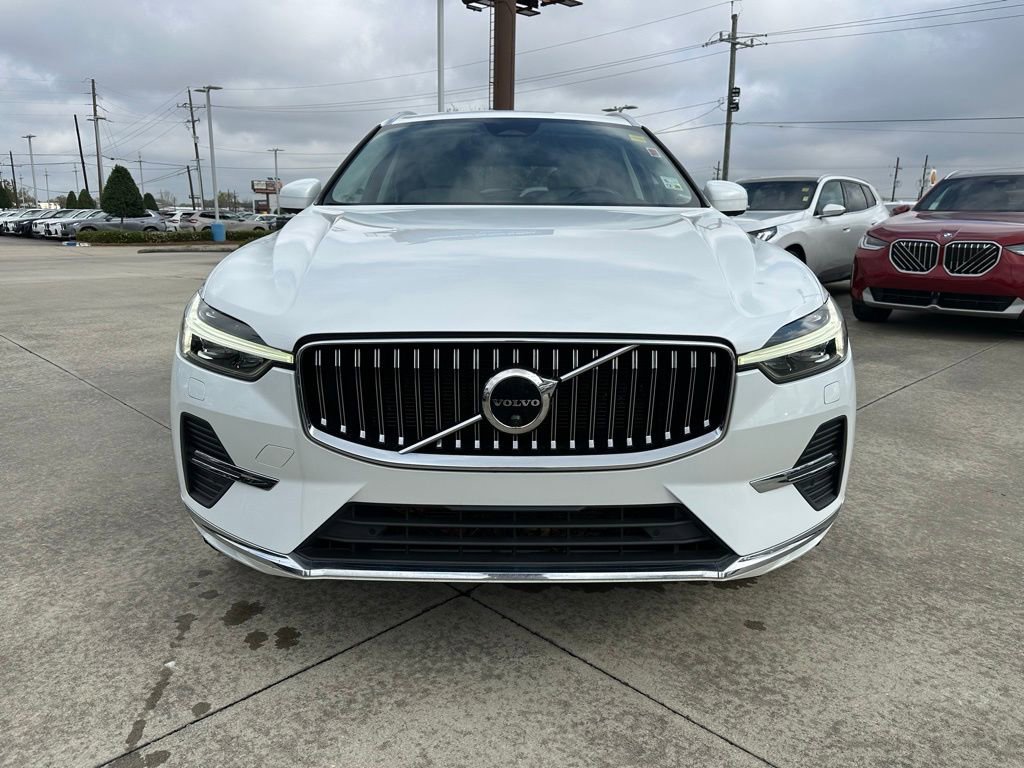 Used 2022 Volvo XC60 B5 Inscription w/ Advanced Package image 2