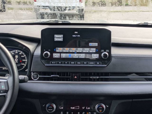 Used 2024 Mitsubishi Outlander SE image 18