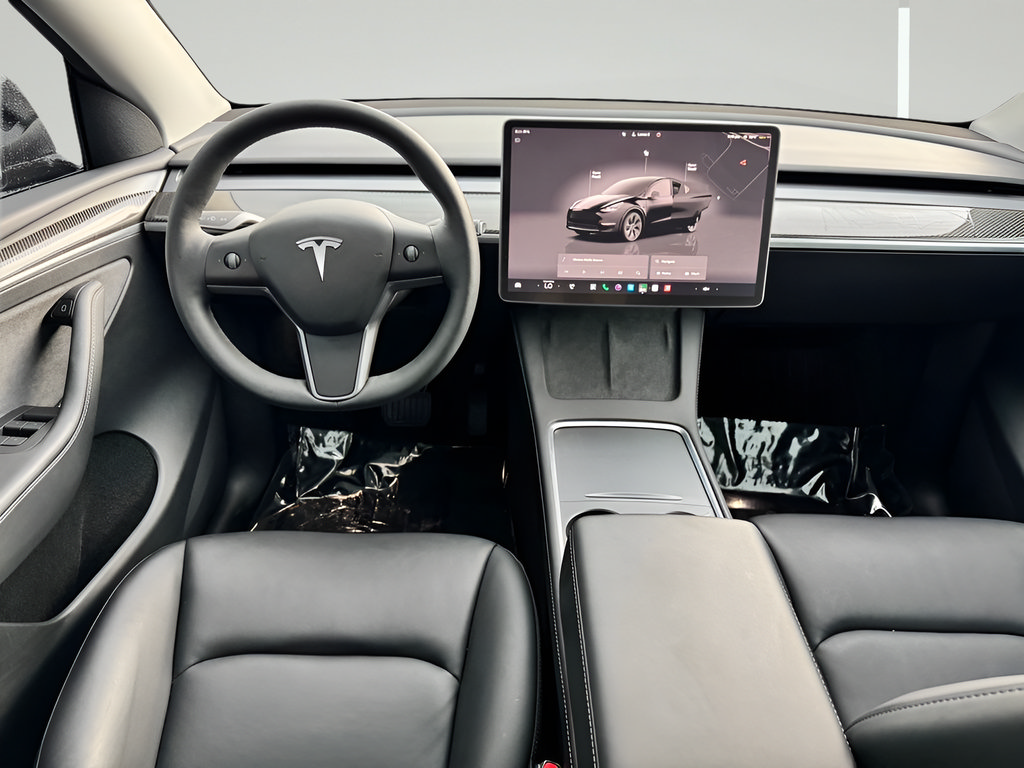 Used 2024 Tesla Model Y Long Range AWD/4WD image 5