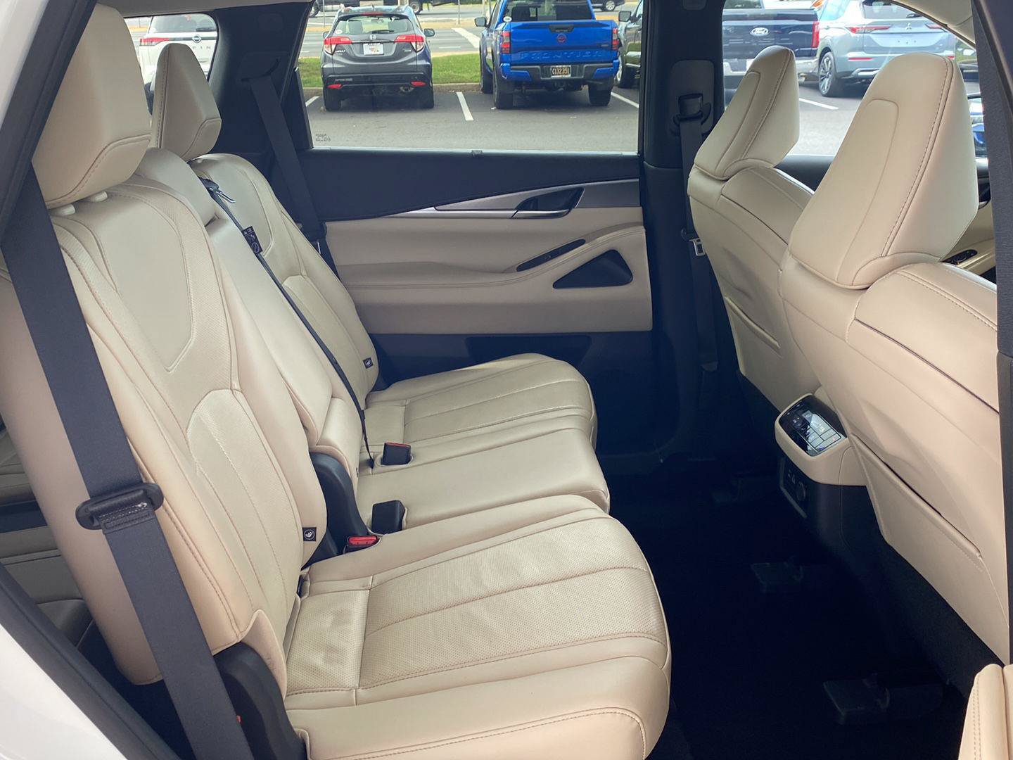 Used 2024 INFINITI QX60 Luxe AWD/4WD image 33