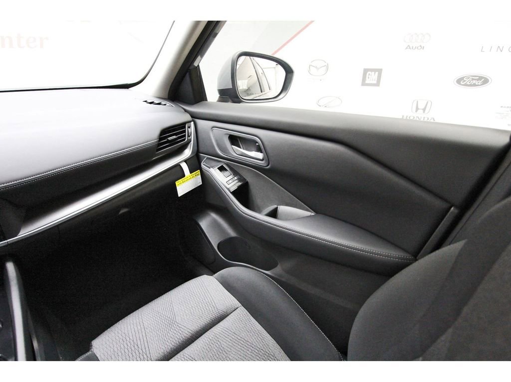 New 2026 Nissan Rogue SV w/ Cold Weather Package FWD image 8