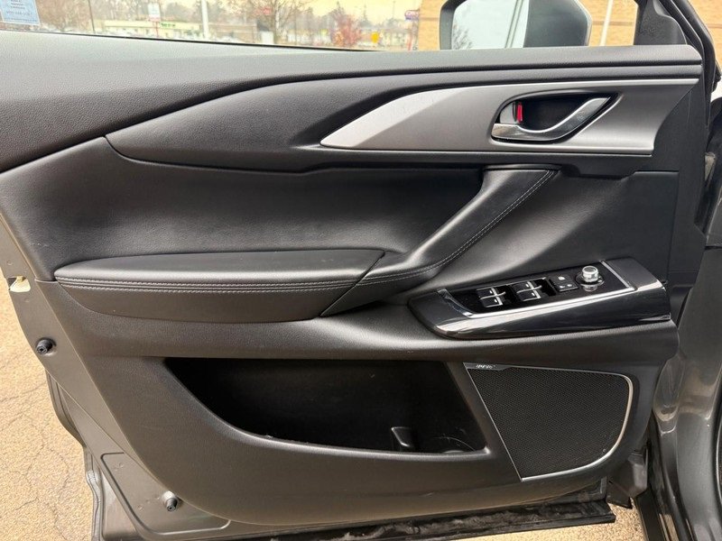 Used 2018 MAZDA CX-9 Touring w/ Touring Premium Package image 20