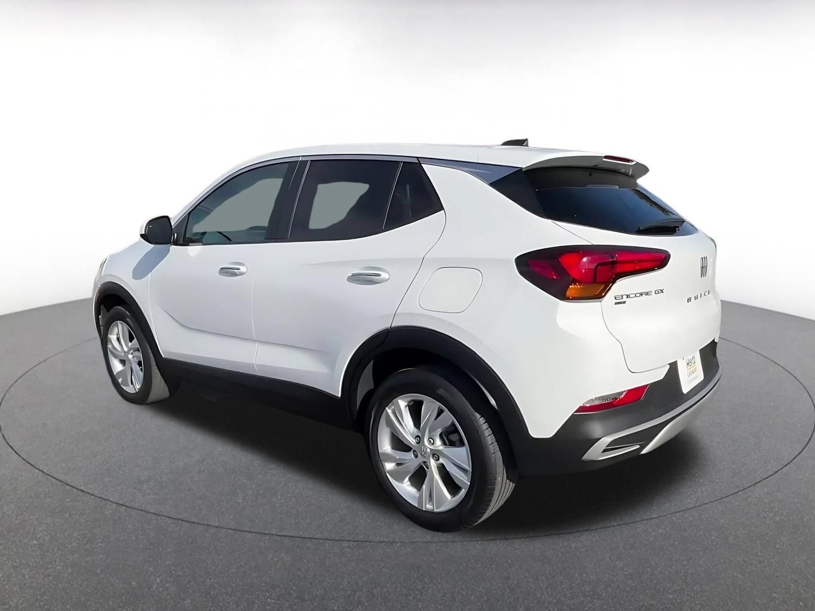 Used 2025 Buick Encore GX Preferred AWD/4WD image 10