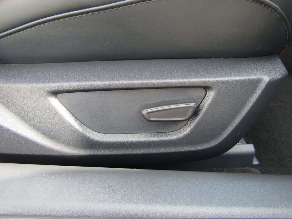 Used 2025 Ford Mustang GT Premium RWD image 39