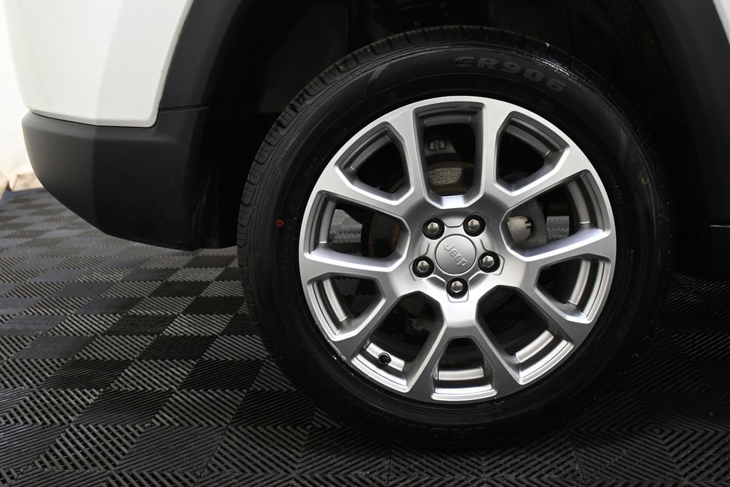 Used 2023 Jeep Compass Latitude image 37