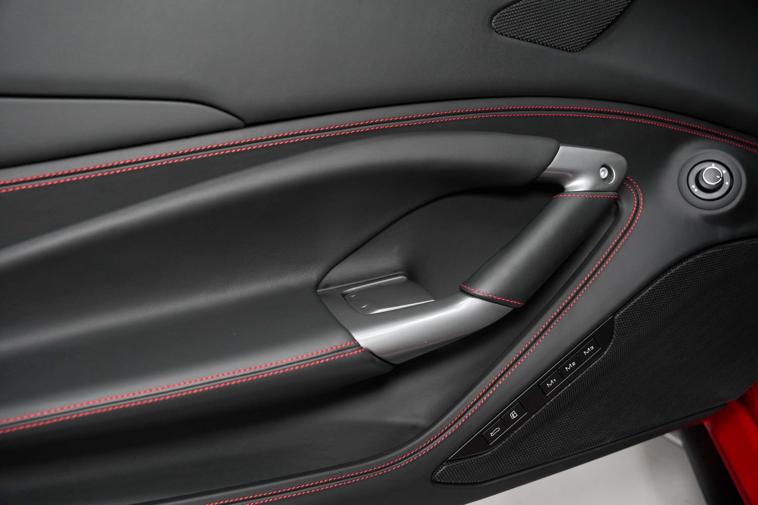 Used 2022 Ferrari F8 Tributo RWD image 39