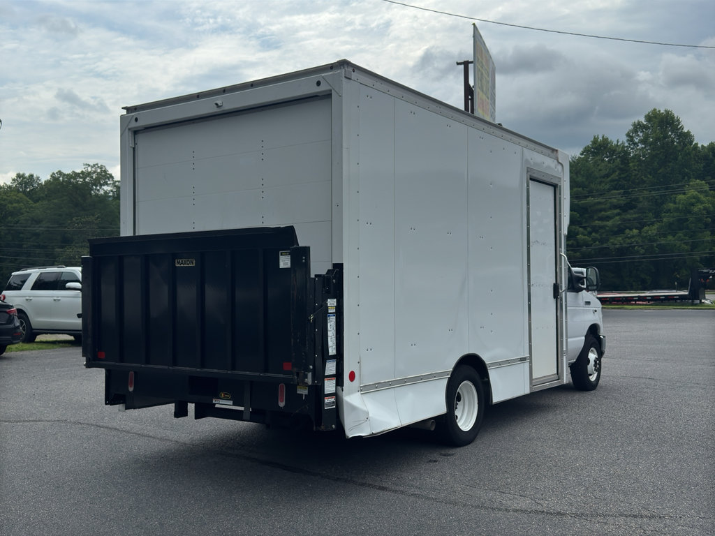 Used 2022 Ford E-350 and Econoline 350 Super Duty w/ Power Windows & Locks Group RWD image 5