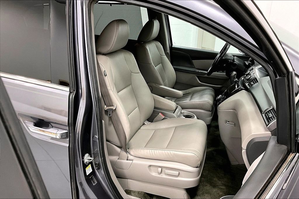 Used 2016 Honda Odyssey Touring image 10