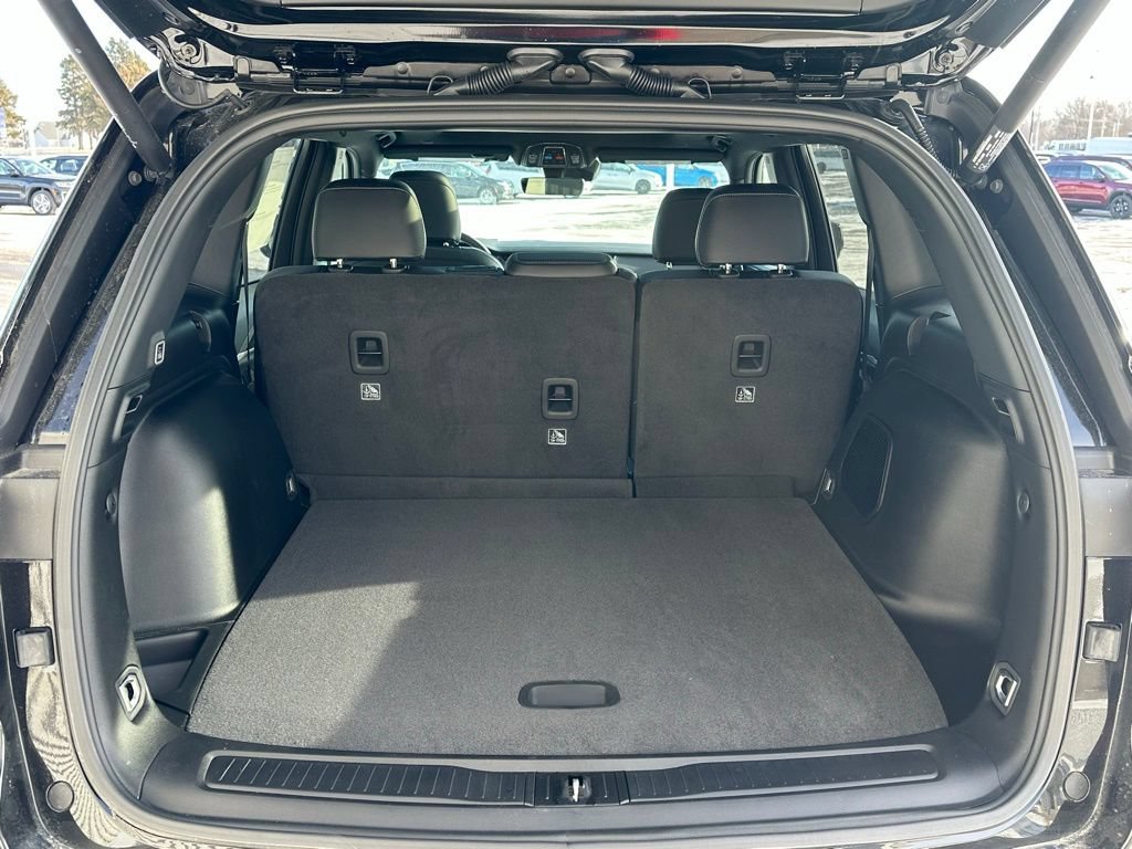New 2026 Jeep Grand Cherokee Limited AWD/4WD image 16