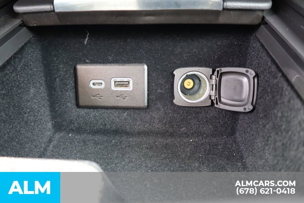 Used 2025 Cadillac XT4 Premium Luxury image 34