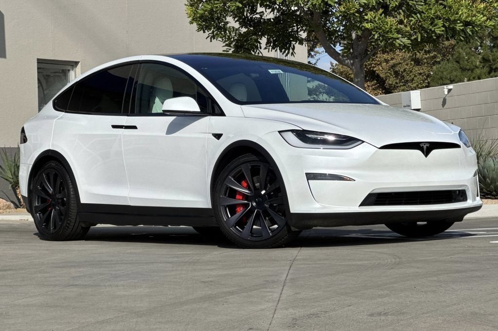Used 2023 Tesla Model X Plaid AWD/4WD image 2