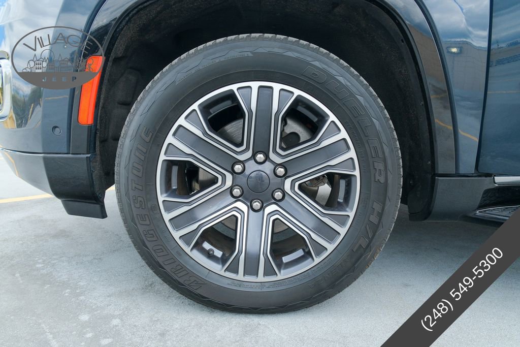 Used 2024 Jeep Wagoneer 4WD w/ Premium Group I image 10