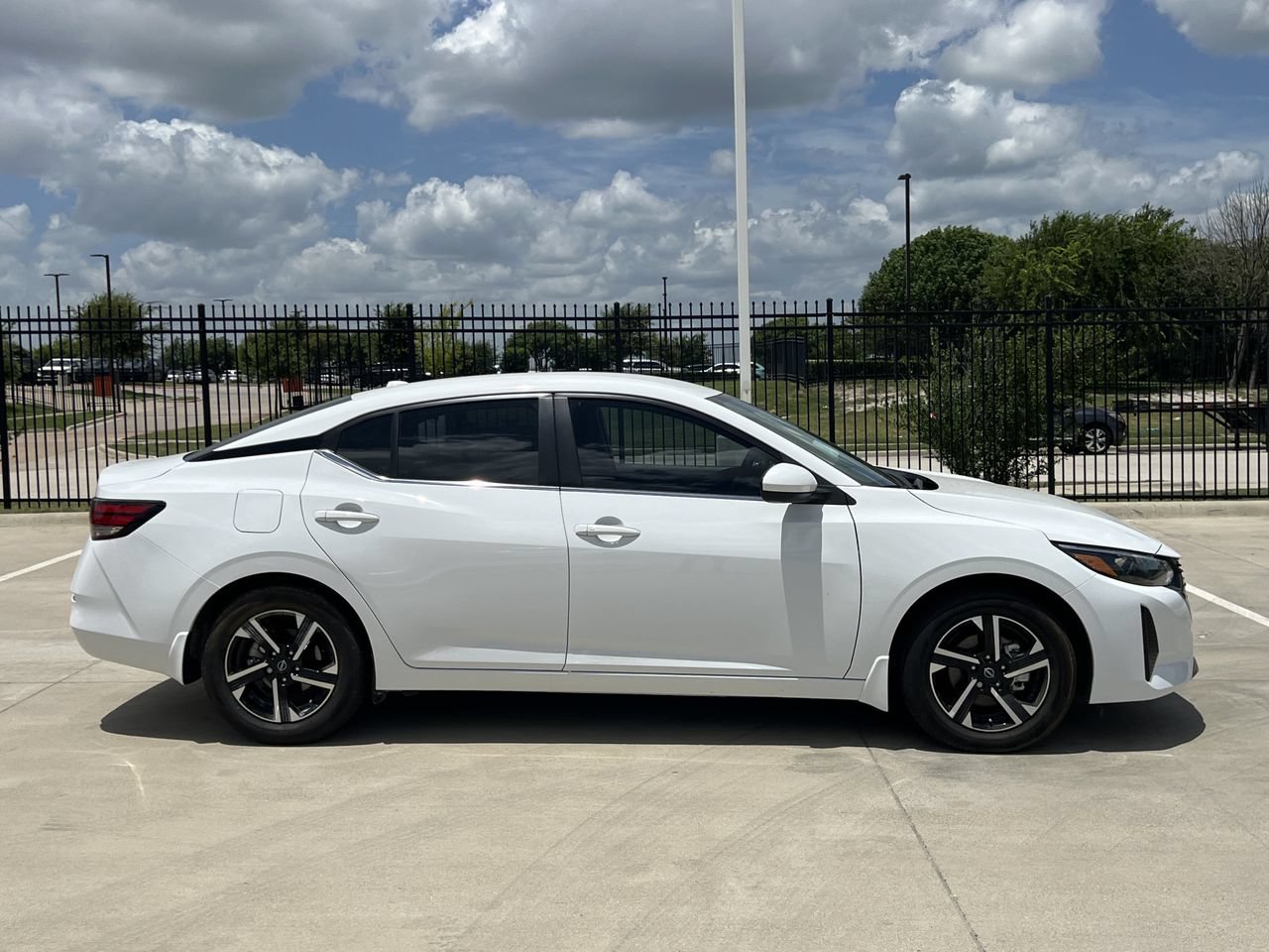 Certified 2025 Nissan Sentra SV w/ All-Weather Package FWD image 3