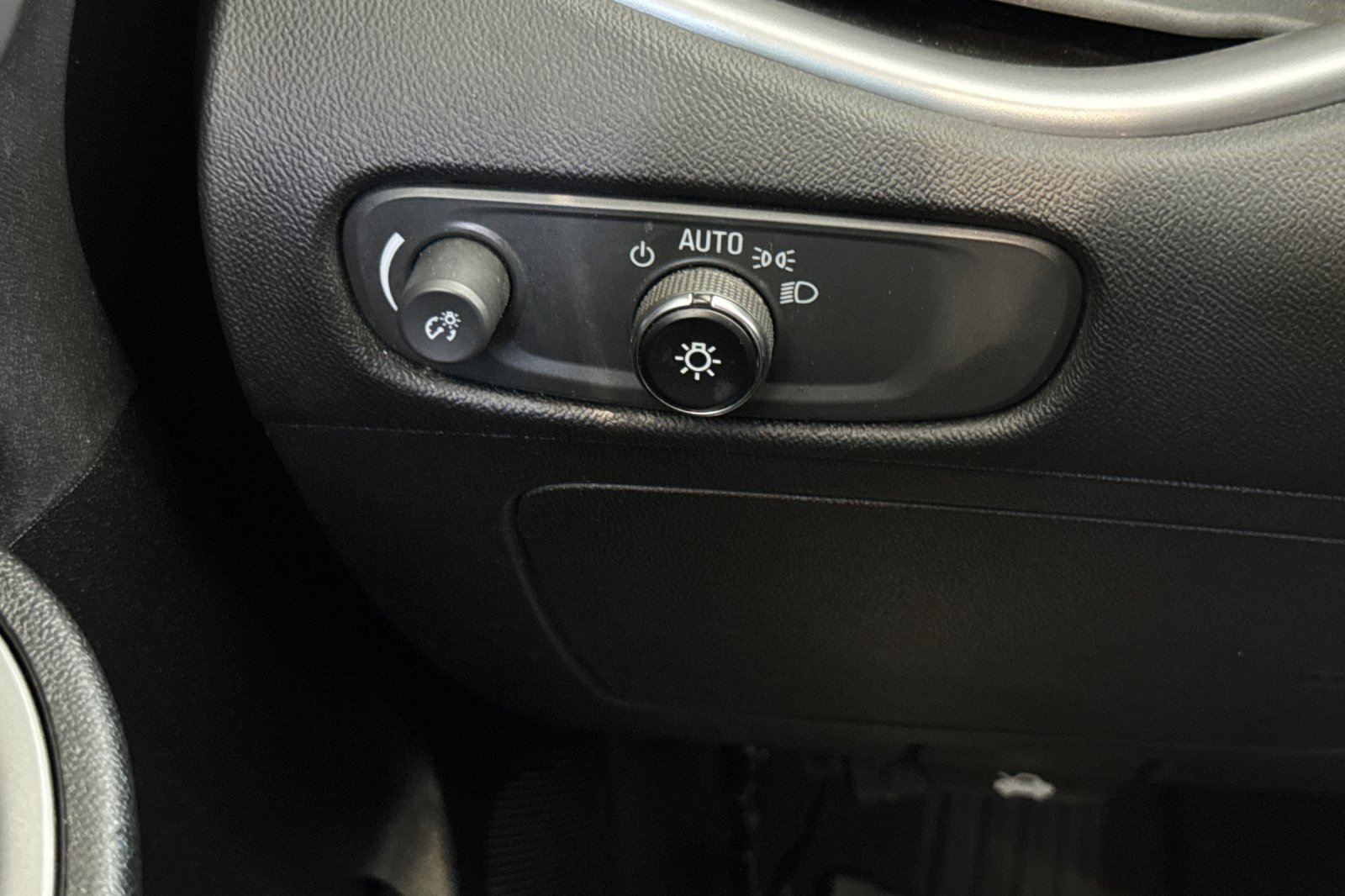 Used 2022 Chevrolet Malibu LS w/ LPO, Floor Liner Package FWD image 34