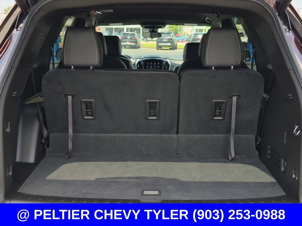 Used 2023 Chevrolet Traverse LT FWD image 8