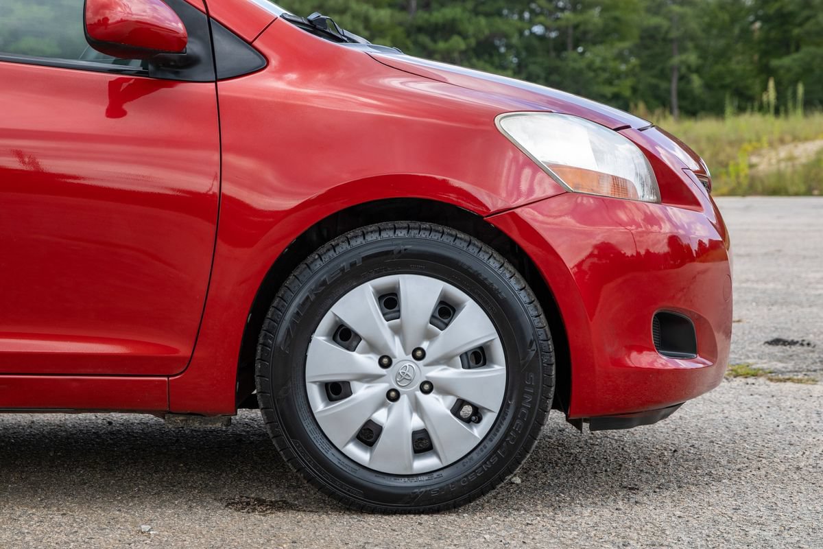 Used 2010 Toyota Yaris Sedan FWD image 5