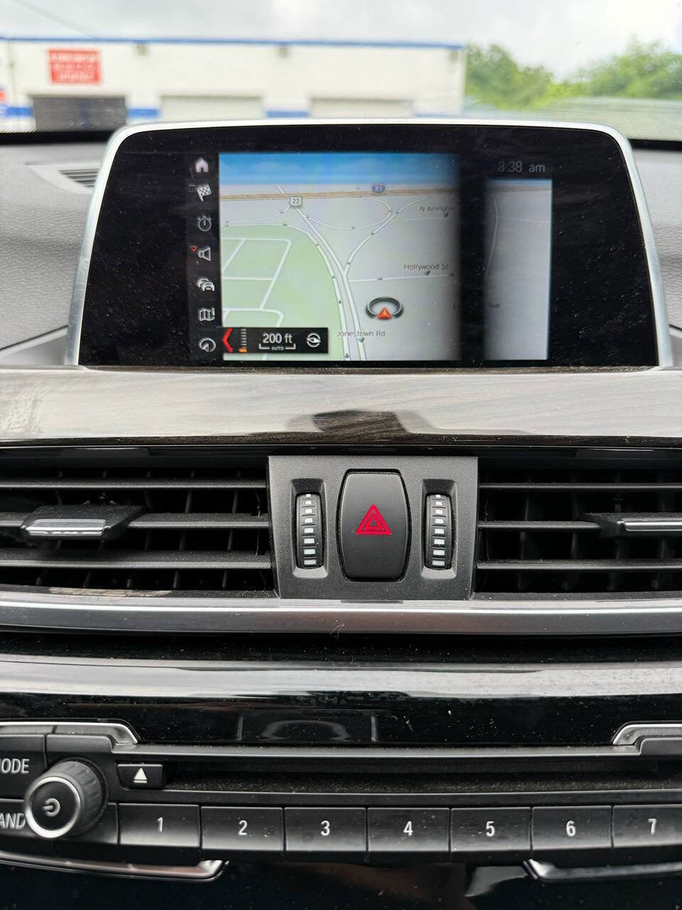 Used 2018 BMW X1 xDrive28i image 9