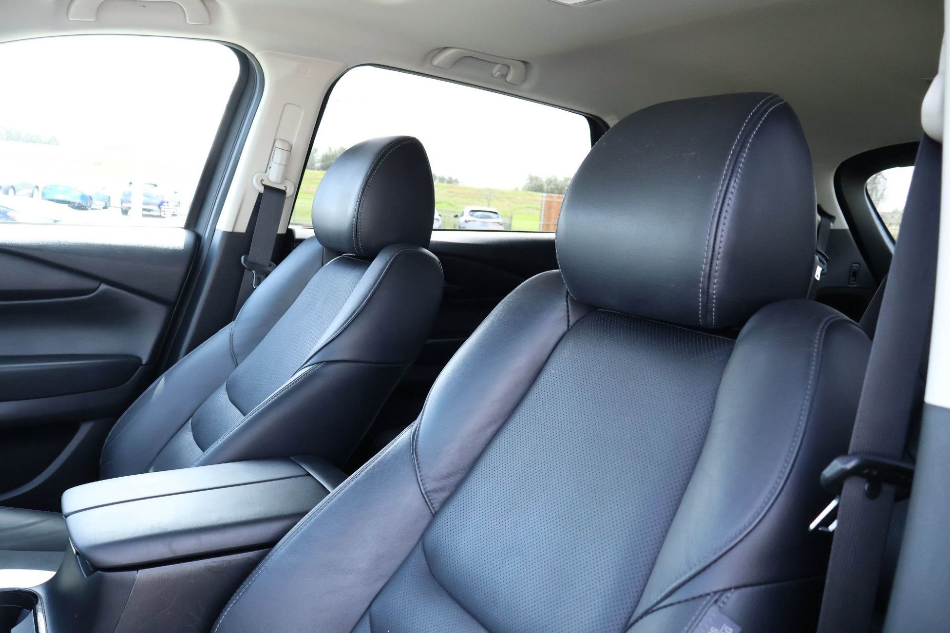 Used 2023 MAZDA CX-9 Touring image 11