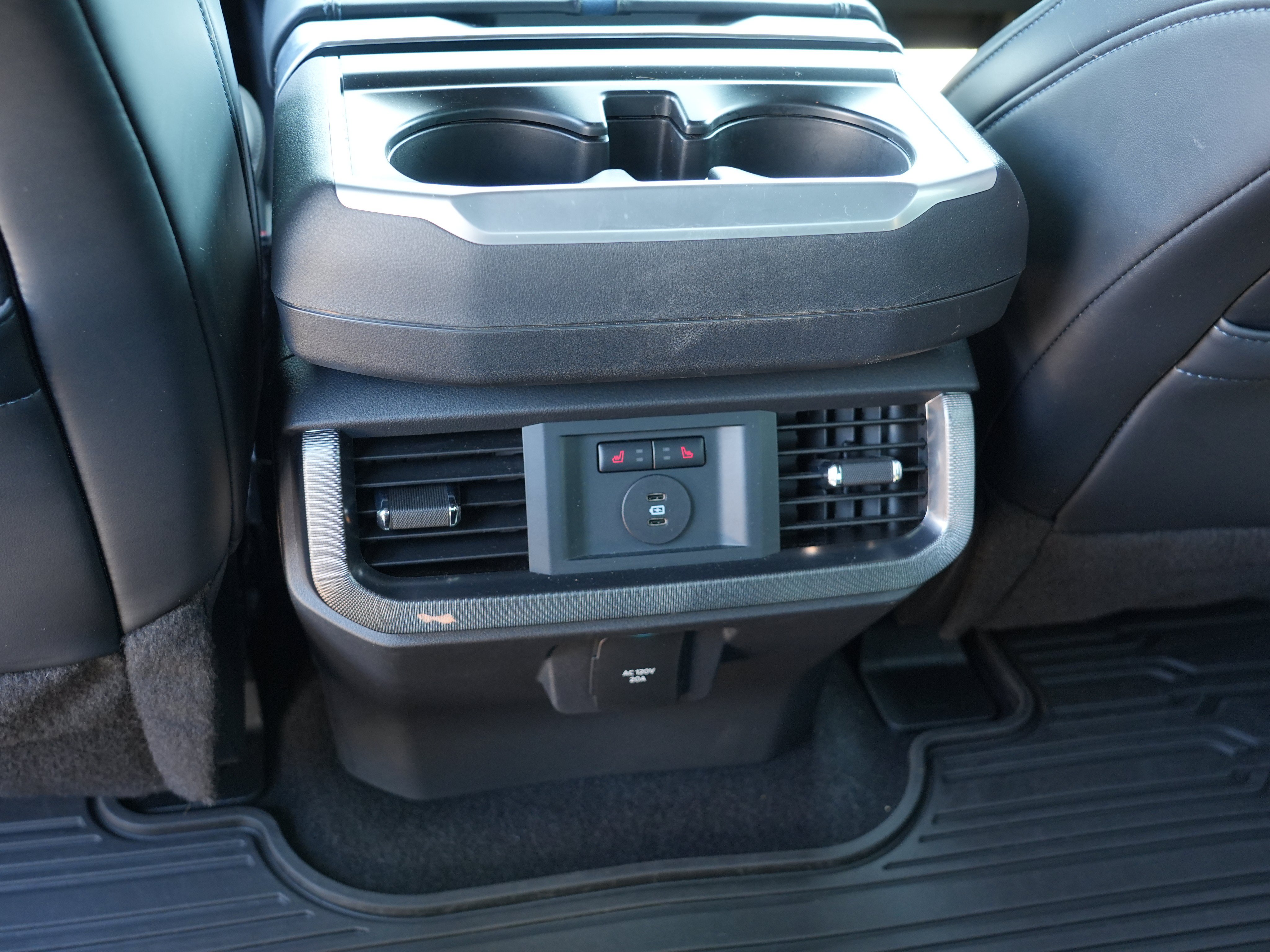Used 2025 Ford F150 Platinum AWD/4WD image 29