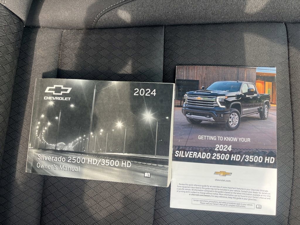 Used 2024 Chevrolet Silverado 2500 Custom w/ Custom Value Package image 29