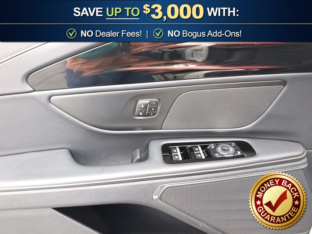 Used 2025 Lincoln Nautilus Premier w/ Jet Appearance Package AWD/4WD image 16