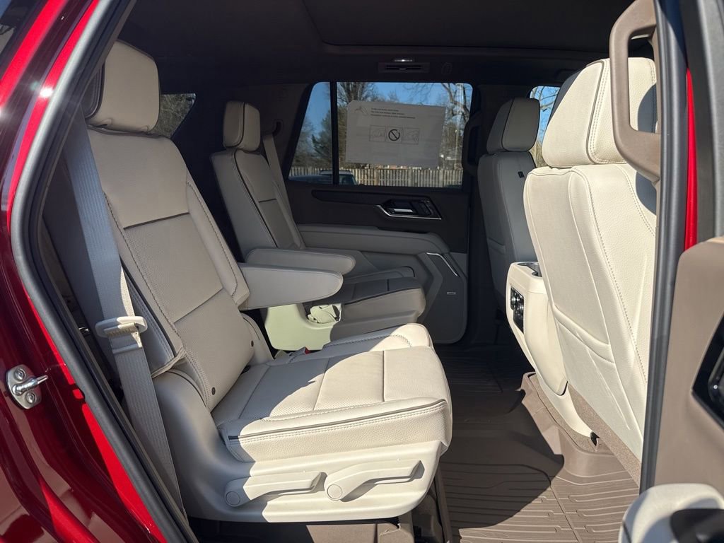 New 2026 GMC Yukon Denali w/ Sun & Power Step Package AWD/4WD image 14
