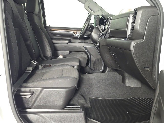 Used 2024 Chevrolet Silverado 2500 LT image 31