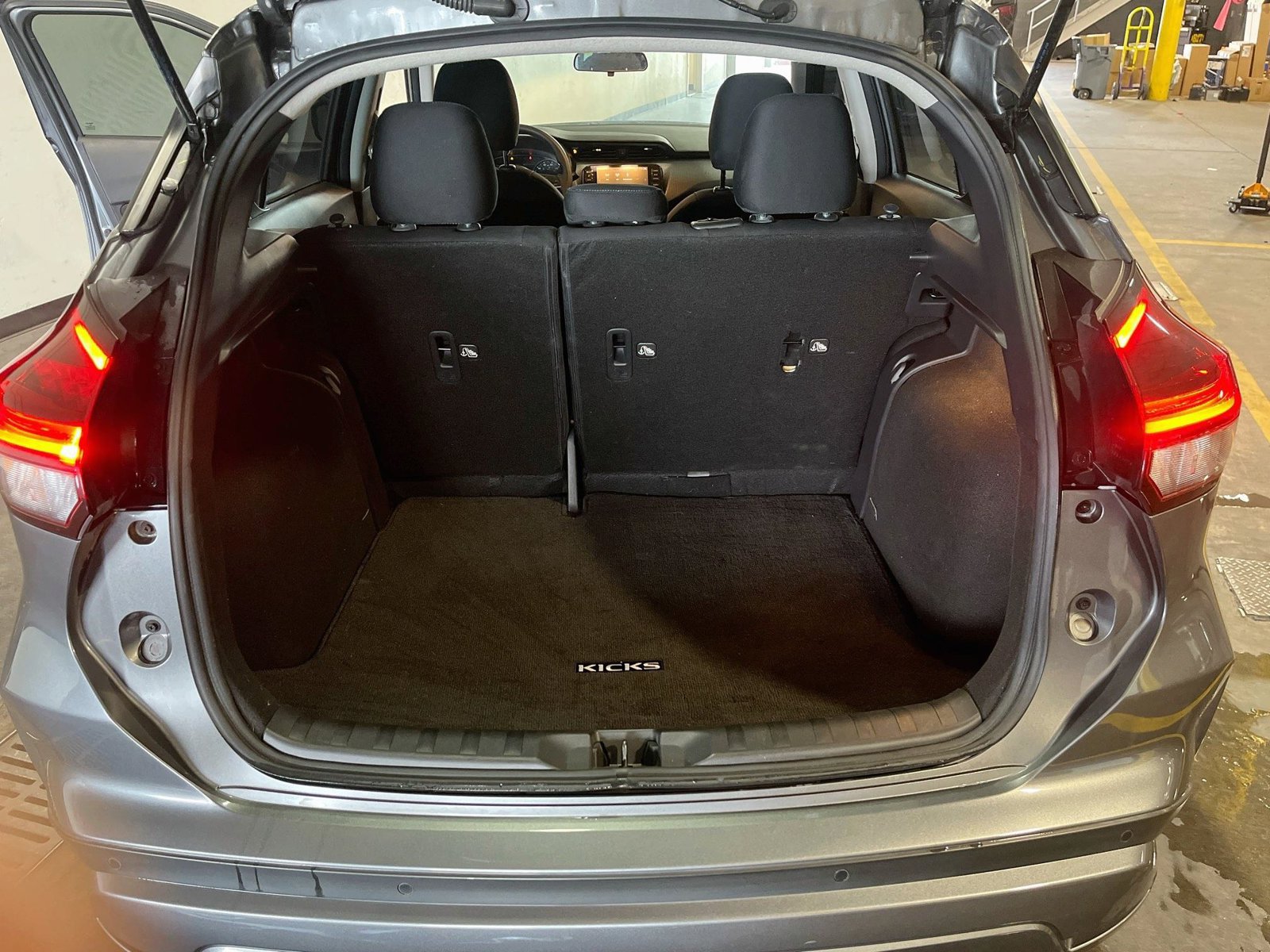 Used 2024 Nissan Kicks SV FWD image 22