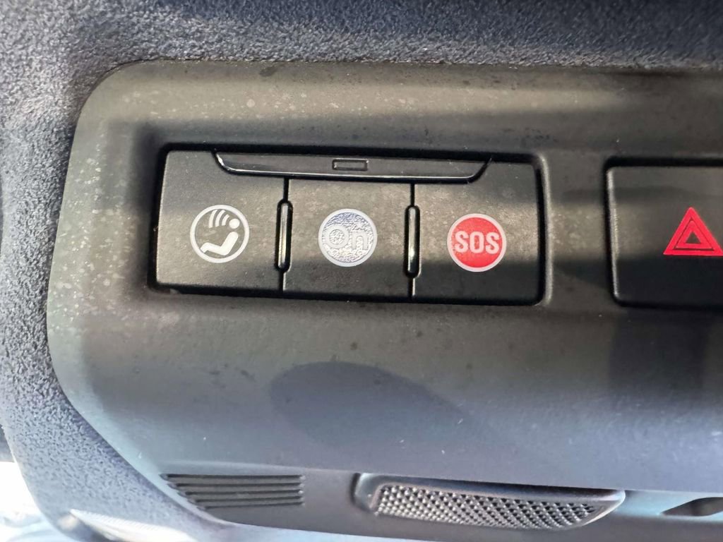 Used 2021 Chevrolet Corvette Stingray Premium Conv w/ Z51 Performance Package image 31