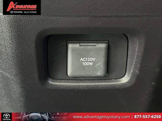 Used 2024 Toyota Grand Highlander Limited AWD/4WD image 17