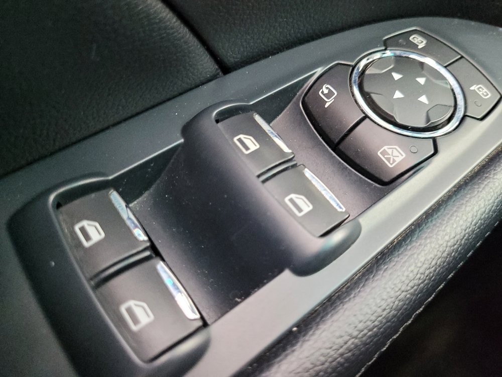 Used 2016 Ford Explorer Limited FWD image 27