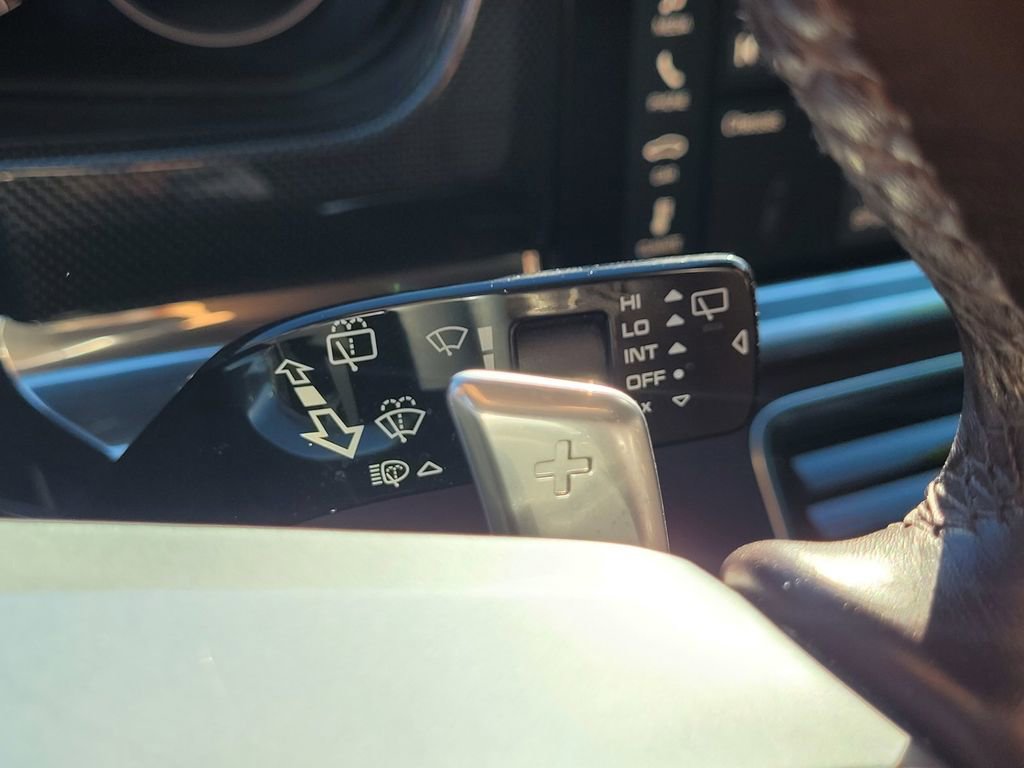 Used 2018 Porsche Panamera 4 w/ Premium Package Plus image 25