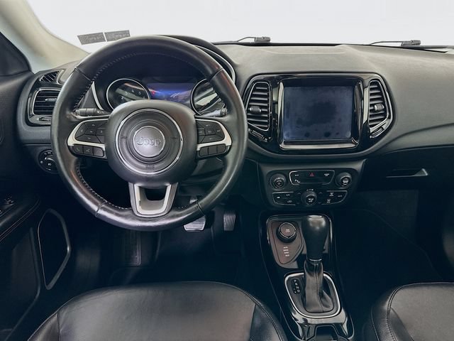 Used 2018 Jeep Compass Limited w/ Navigation Group AWD/4WD image 29