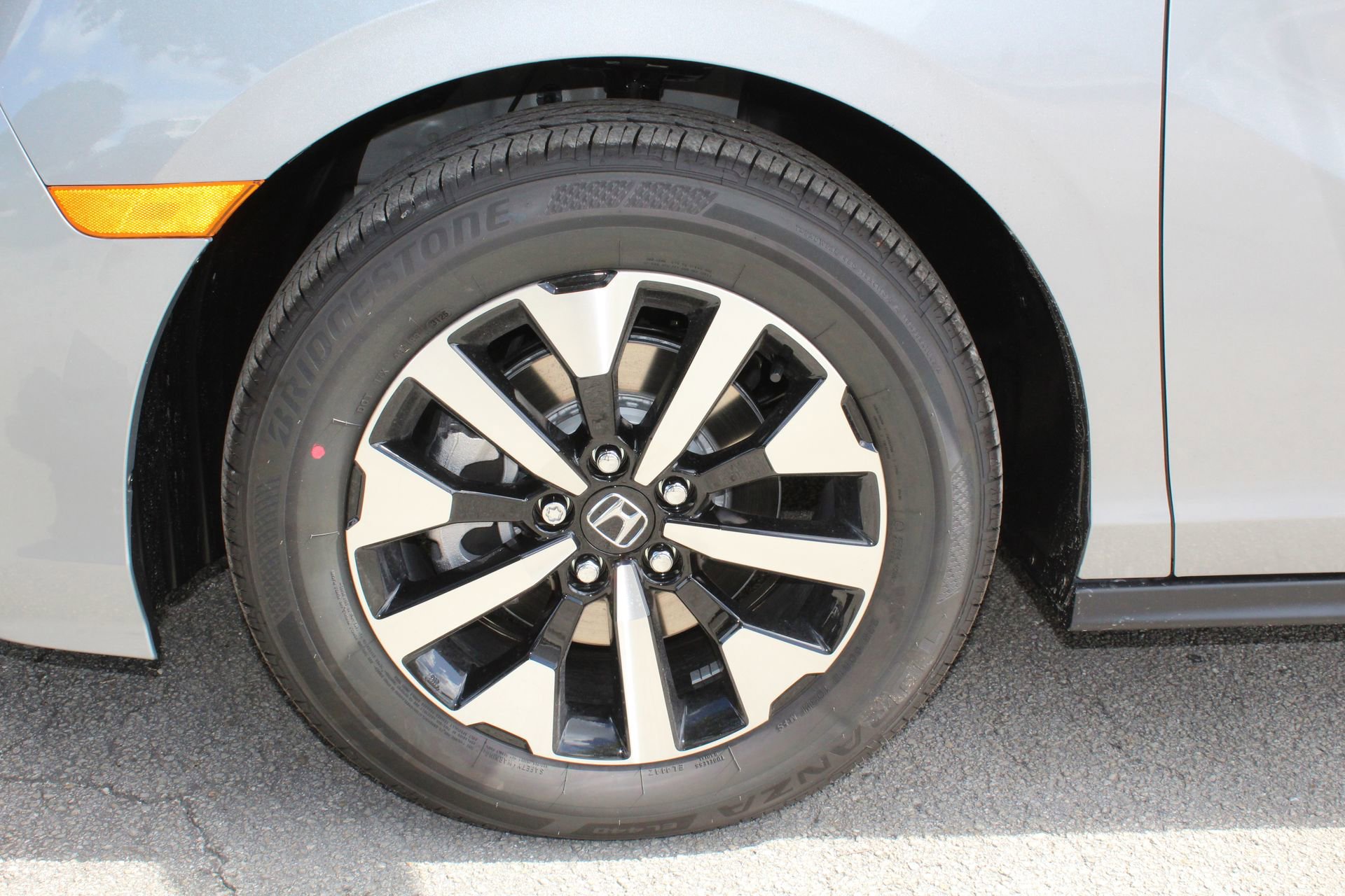 New 2026 Honda Odyssey EX-L image 34