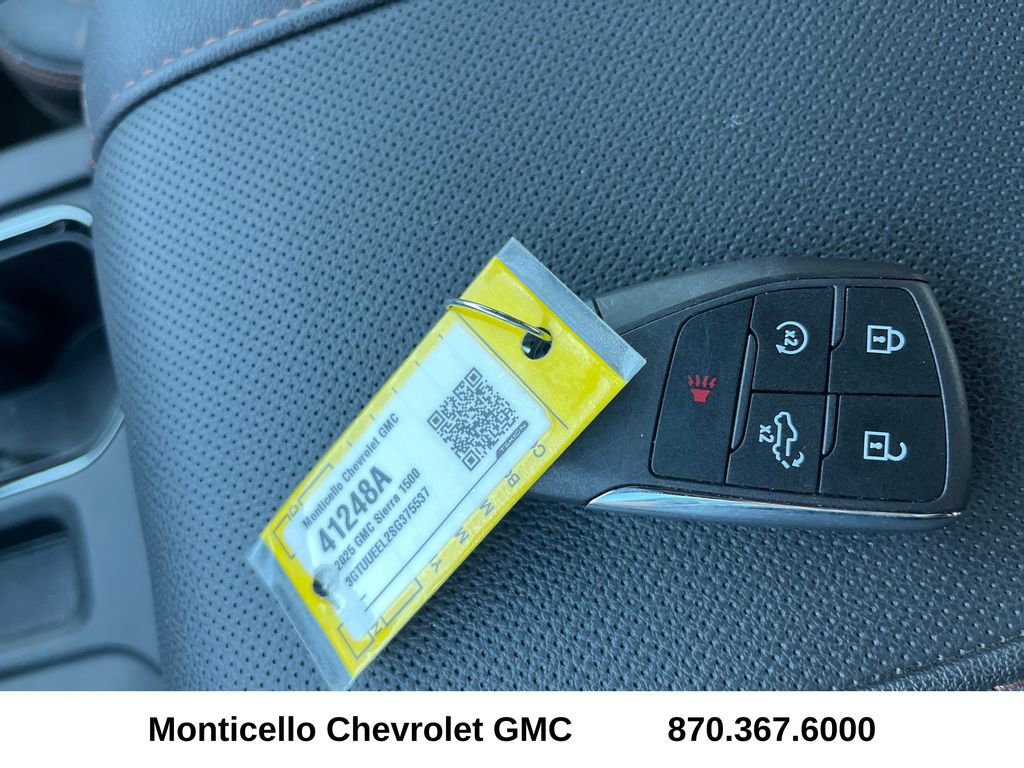 Used 2025 GMC Sierra 1500 AT4 w/ AT4 Premium Package image 24