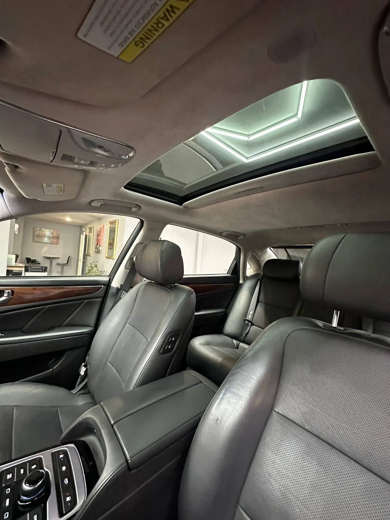 Used 2015 Hyundai Equus Signature RWD image 24