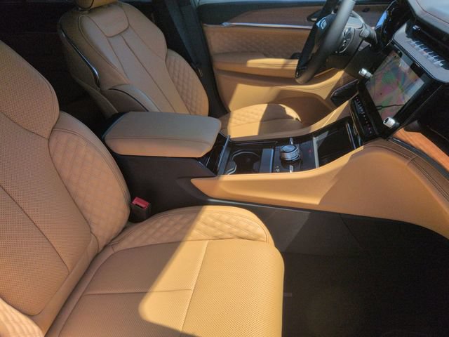 New 2026 Jeep Grand Cherokee L Summit w/ Obsidian Package AWD/4WD image 35