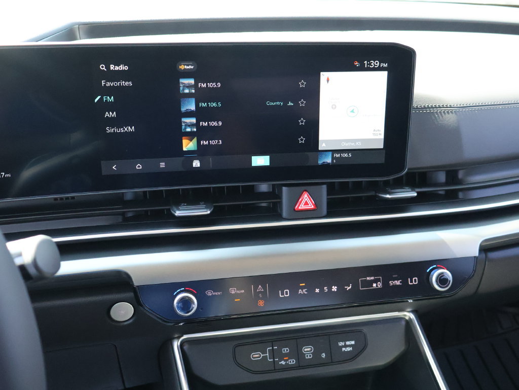 New 2027 Kia Carnival SX w/ Dark Edition Package FWD image 41
