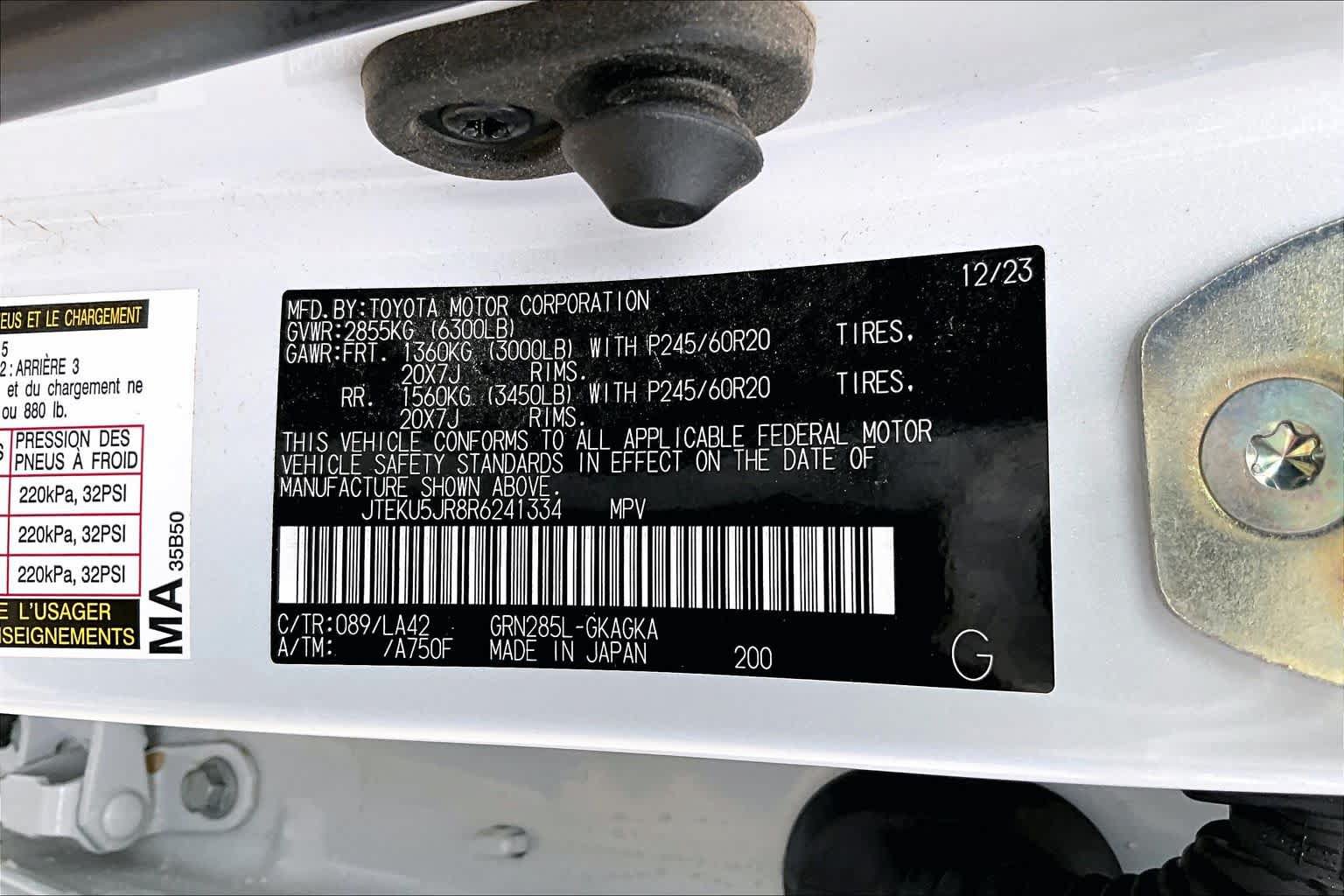 Used 2024 Toyota 4Runner Limited AWD/4WD image 36