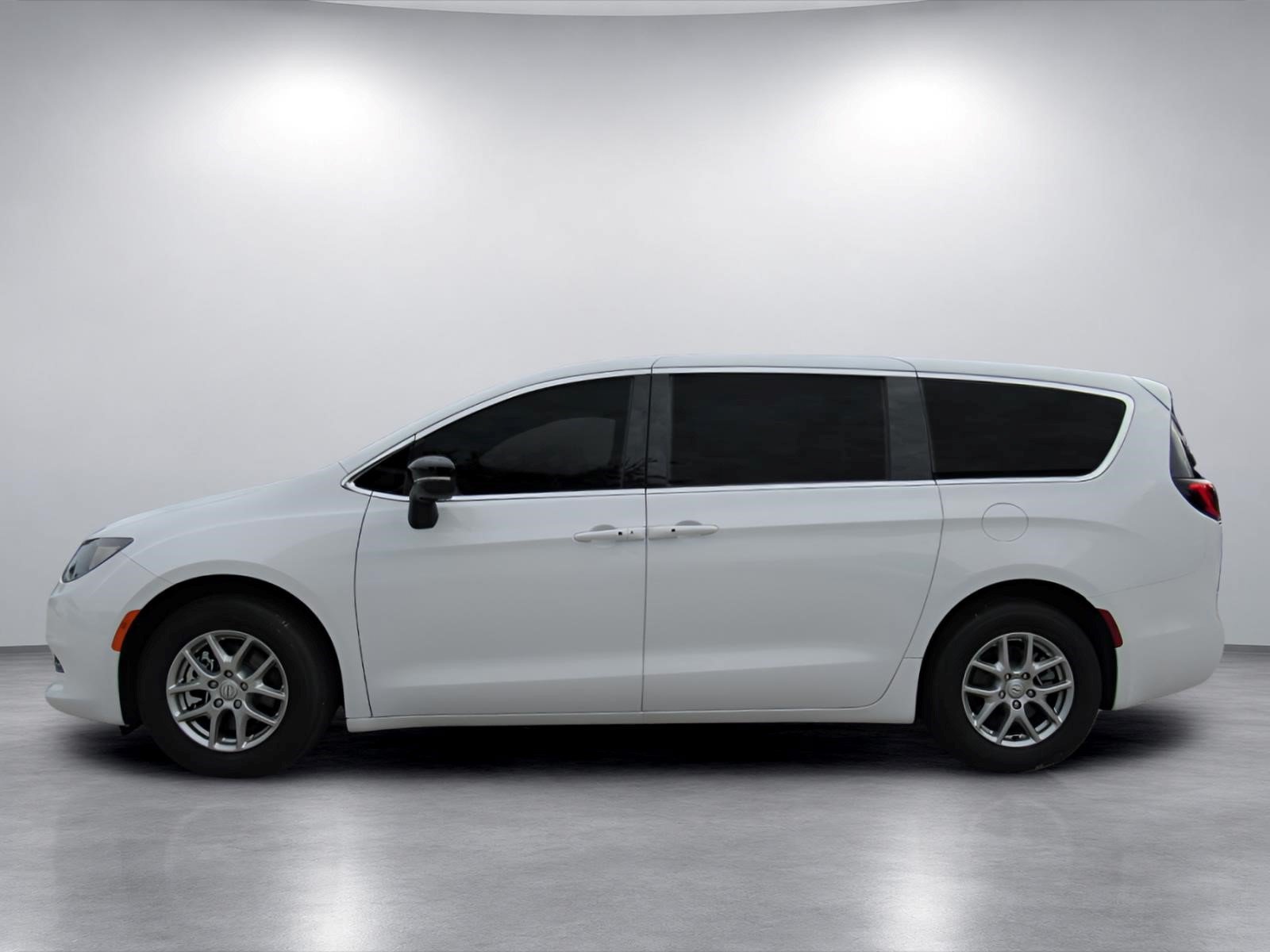 New 2026 Chrysler Voyager LX FWD image 4