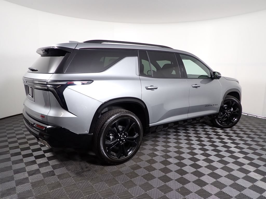 New 2027 Chevrolet Traverse RS w/ LPO, Floor Liner Package AWD/4WD image 21