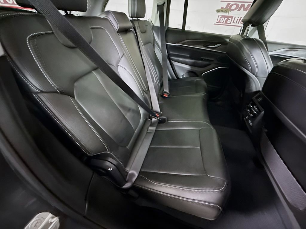 Used 2022 Jeep Grand Cherokee Limited 4xe image 33