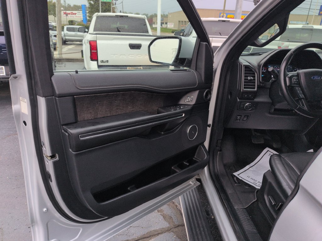 Used 2019 Ford Expedition Max Limited AWD/4WD image 11