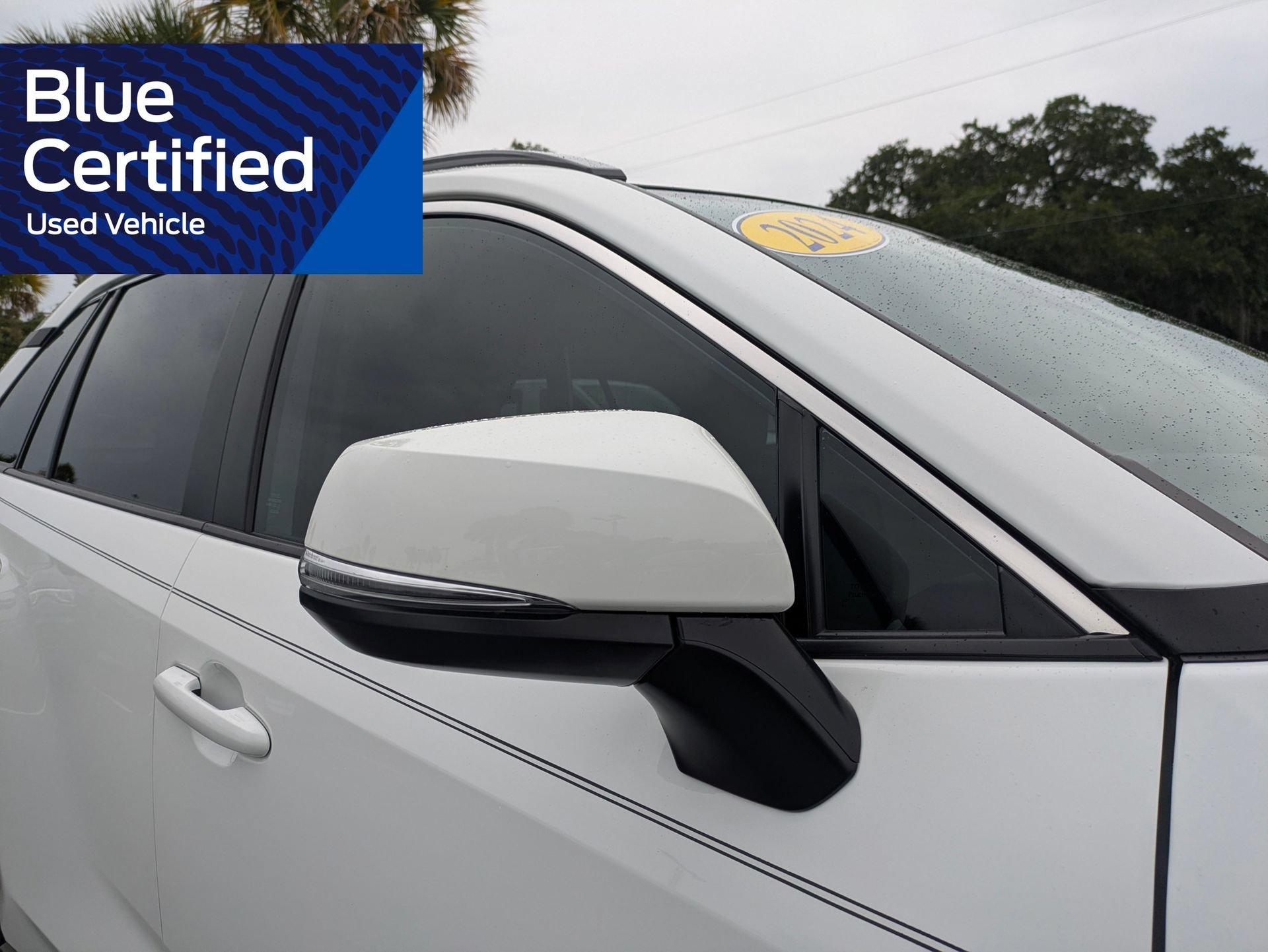 Used 2024 Toyota RAV4 XLE w/ Convenience Package FWD image 15