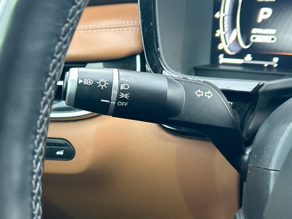 Used 2023 INFINITI QX60 Sensory w/ Vision Package AWD/4WD image 32